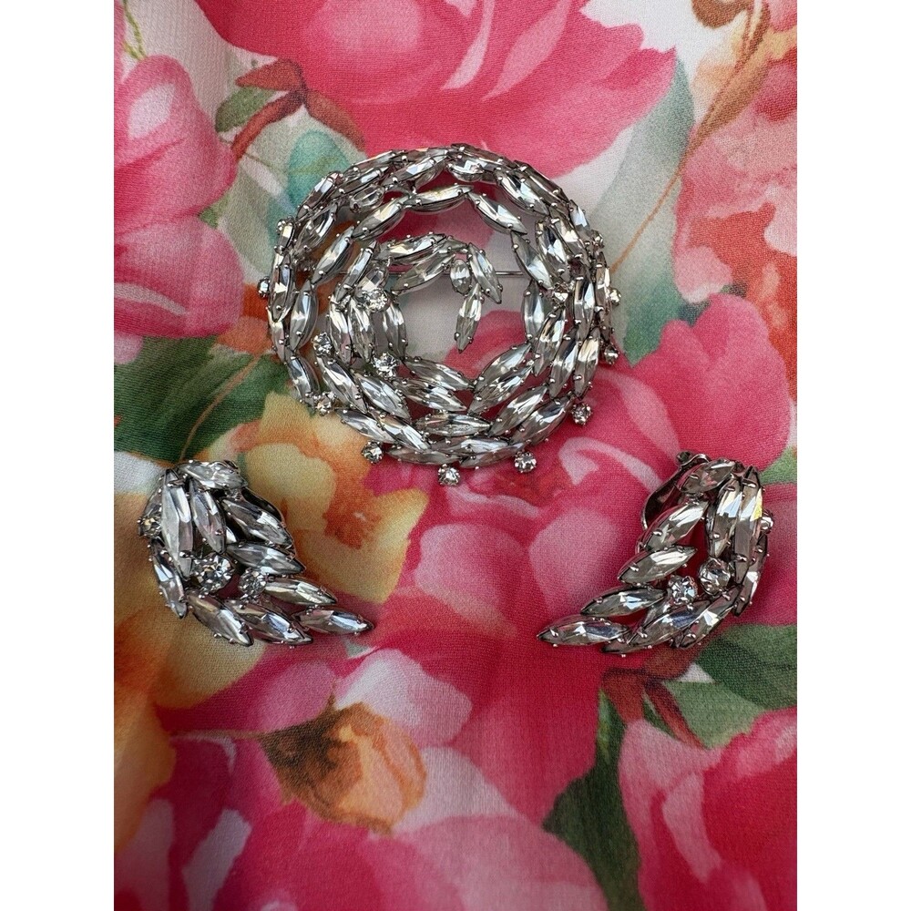 Vintage 1950s Sherman Signed Rhinestone Pinwheel Brooch & Clip On Earrings Set